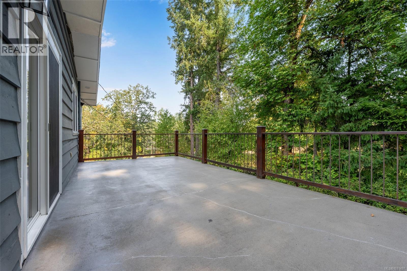 1652 Maple Bay Rd, Duncan