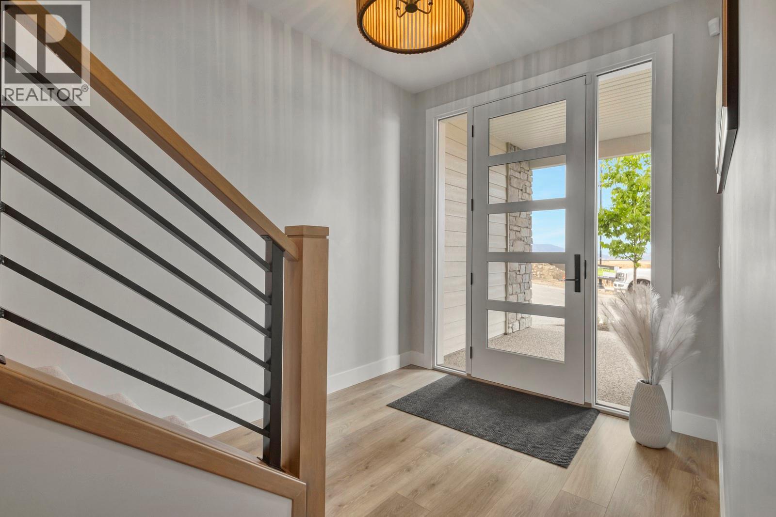  1131 Collinson Court, Kelowna
