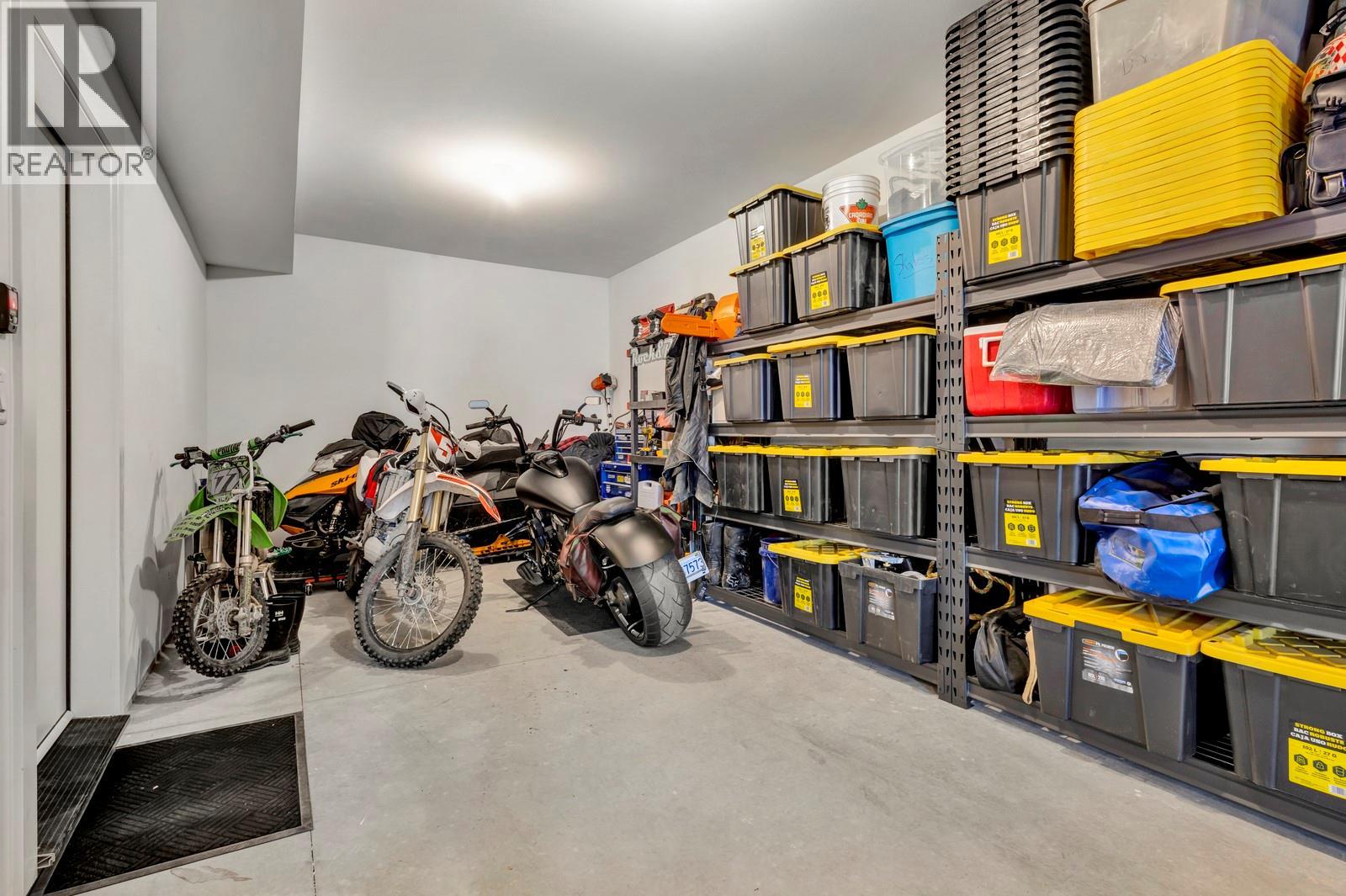  1131 Collinson Court, Kelowna