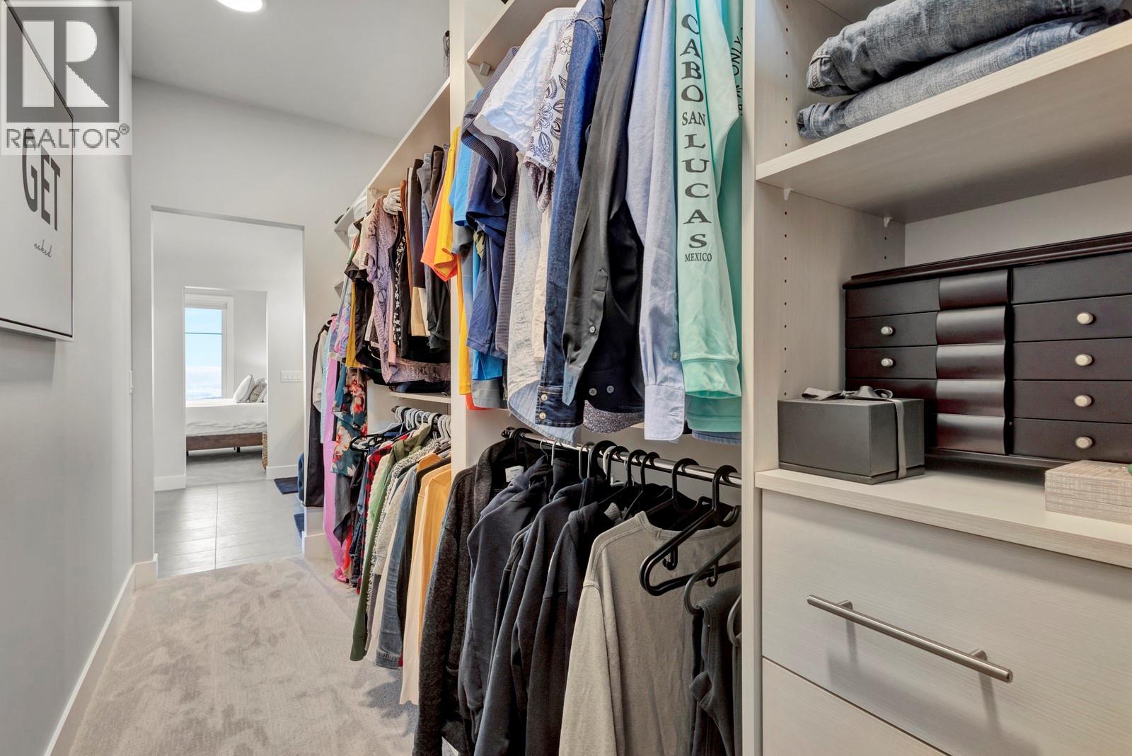  1131 Collinson Court, Kelowna