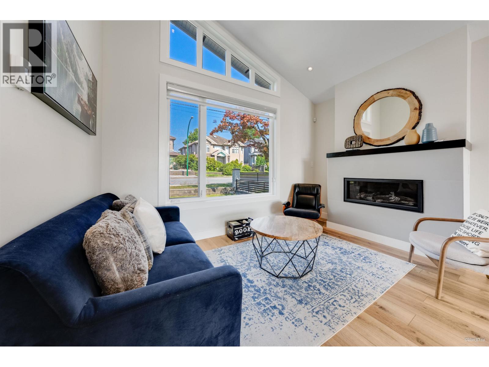 8008 13 AVENUE, Burnaby