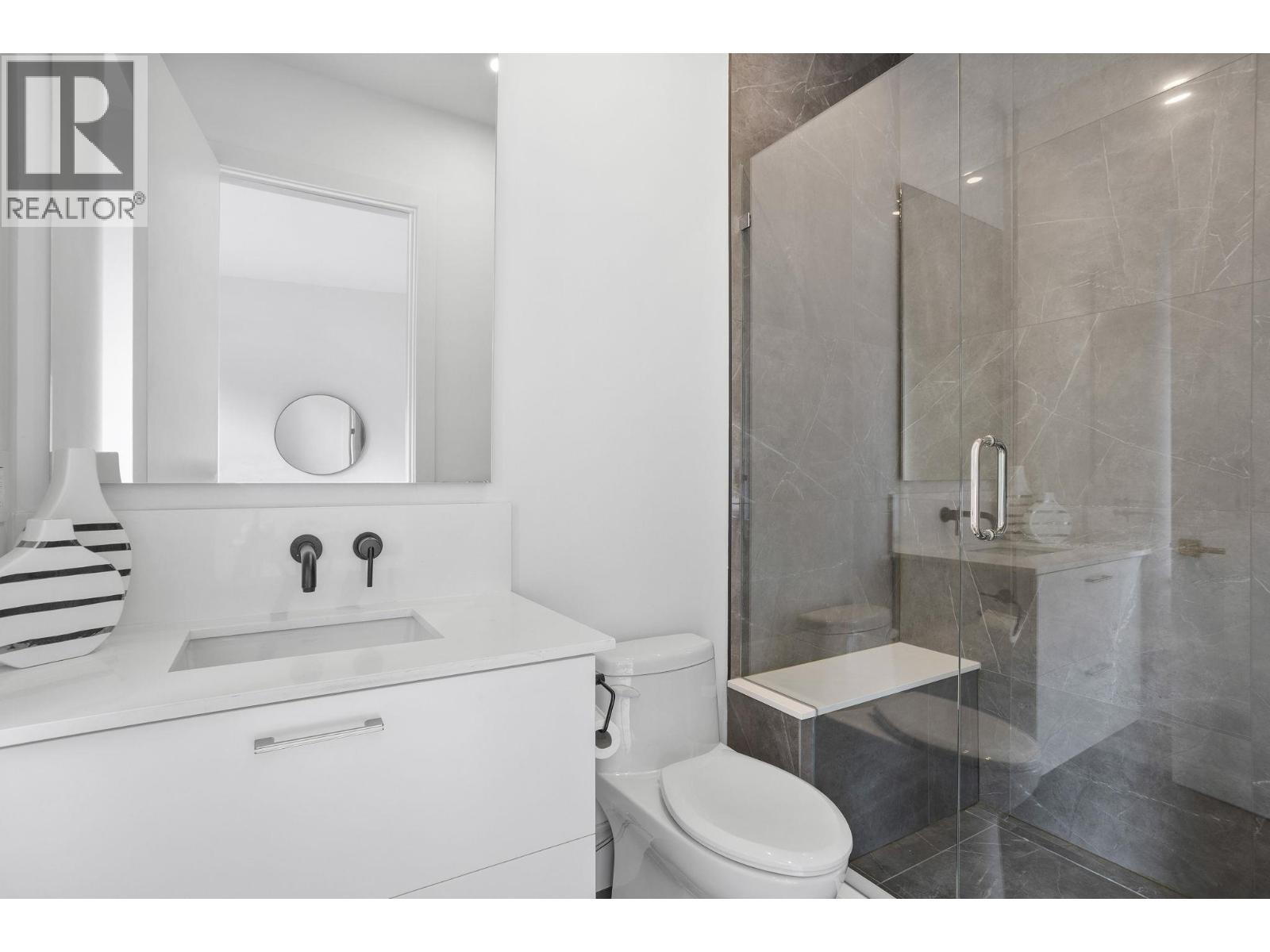 5197 SONORA DRIVE, North Vancouver