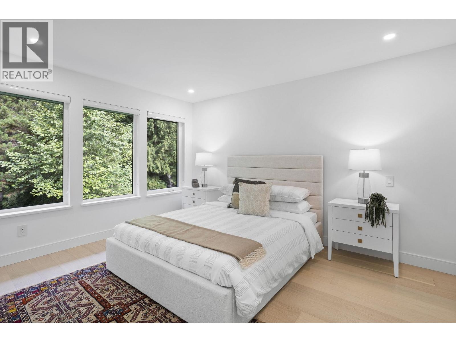 5197 SONORA DRIVE, North Vancouver