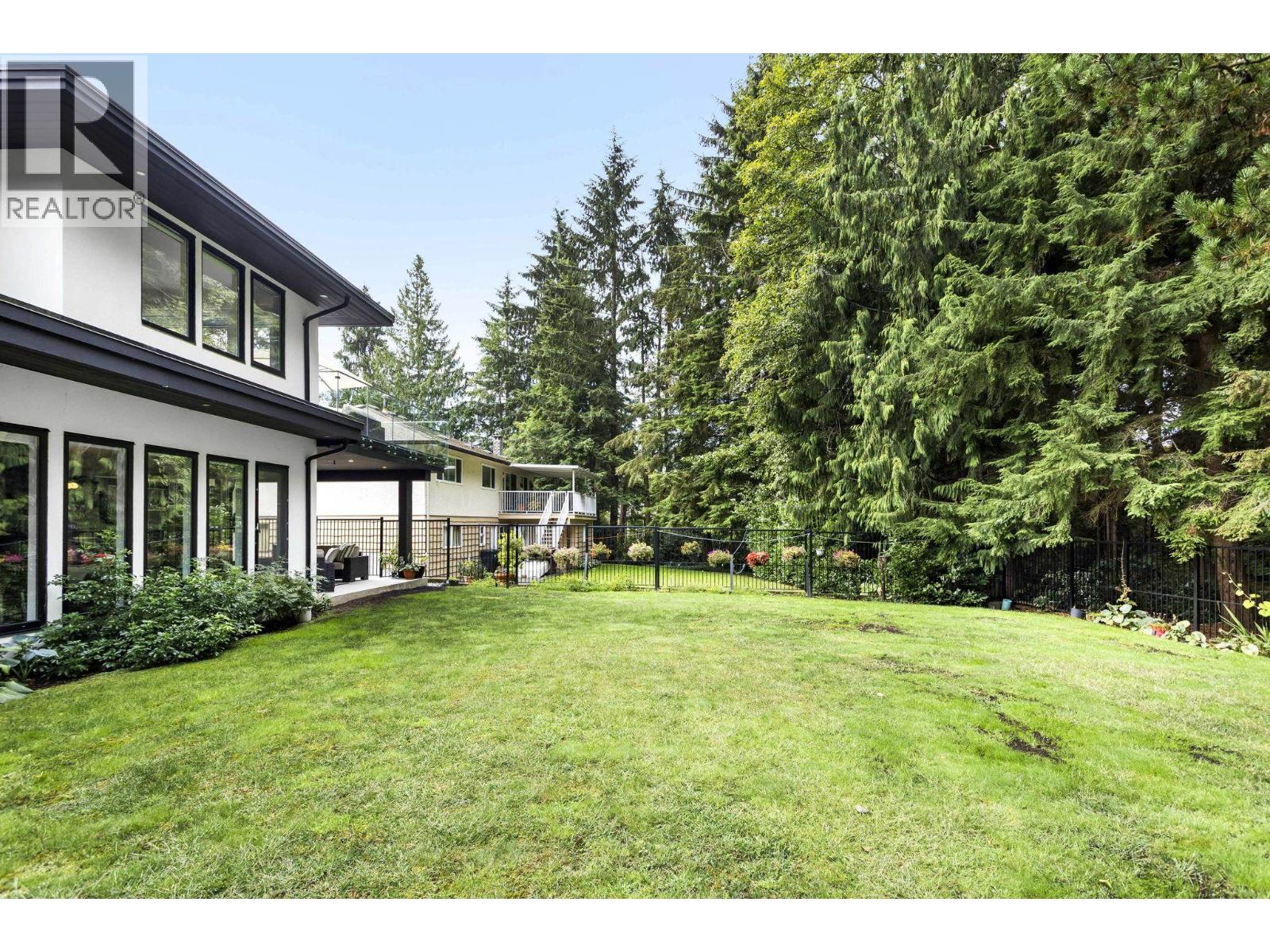 5197 SONORA DRIVE, North Vancouver