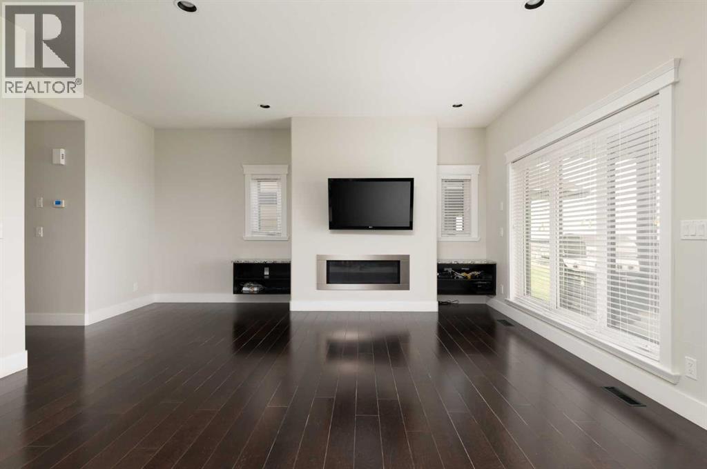 208 Sparrow Hawk Drive, Fort McMurray