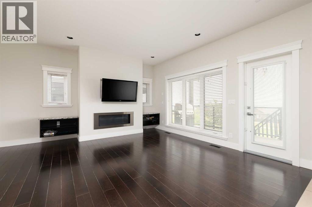 208 Sparrow Hawk Drive, Fort McMurray