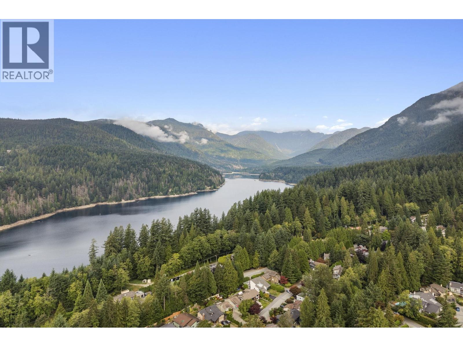 5197 SONORA DRIVE, North Vancouver
