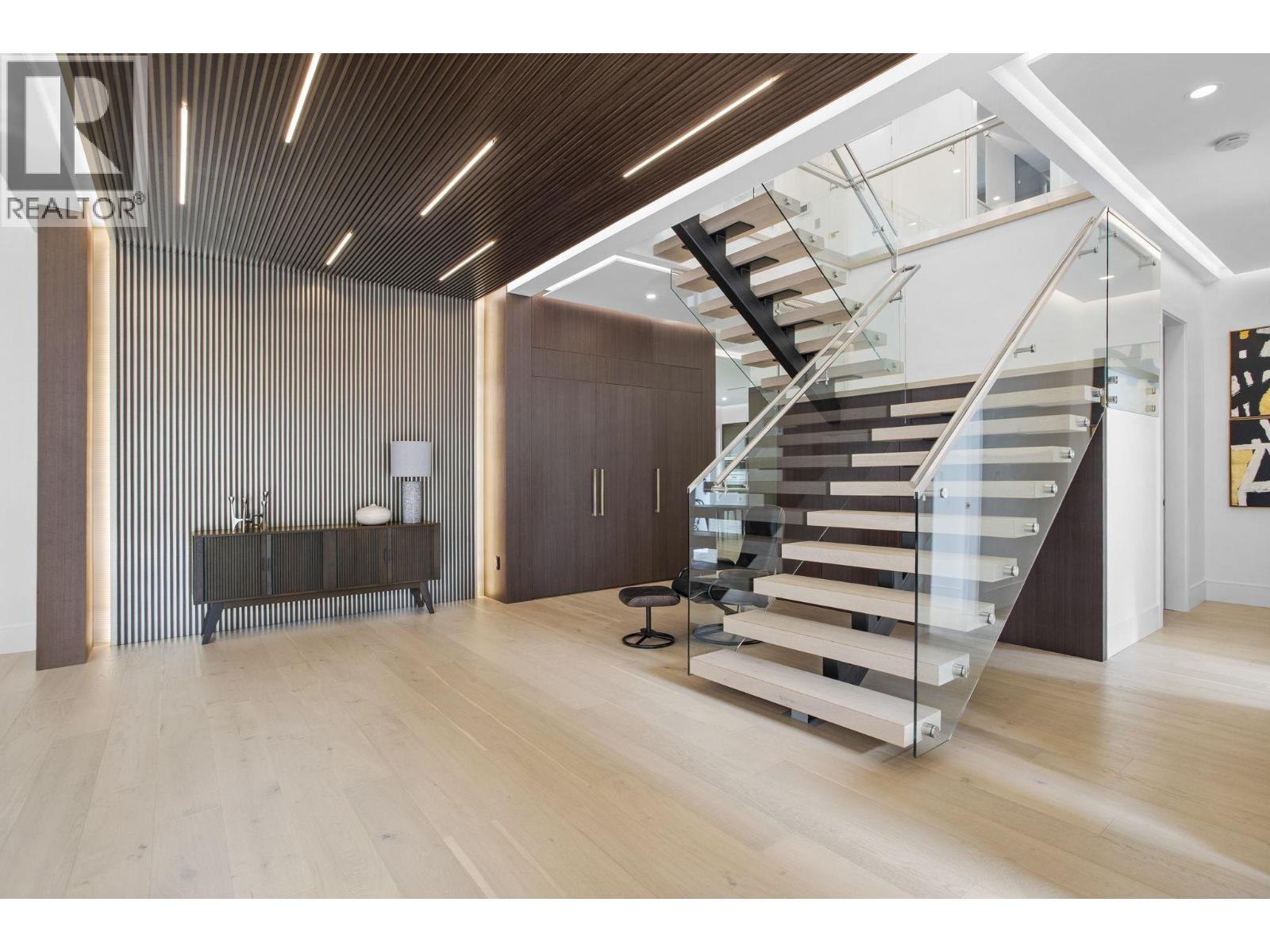 5197 SONORA DRIVE, North Vancouver