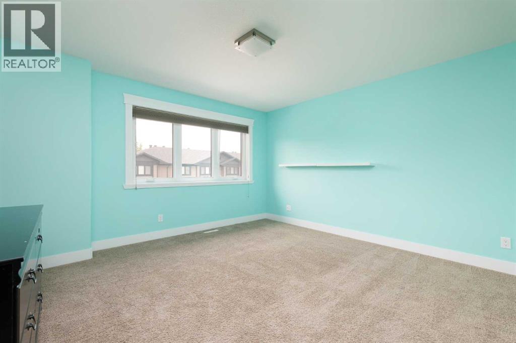 208 Sparrow Hawk Drive, Fort McMurray