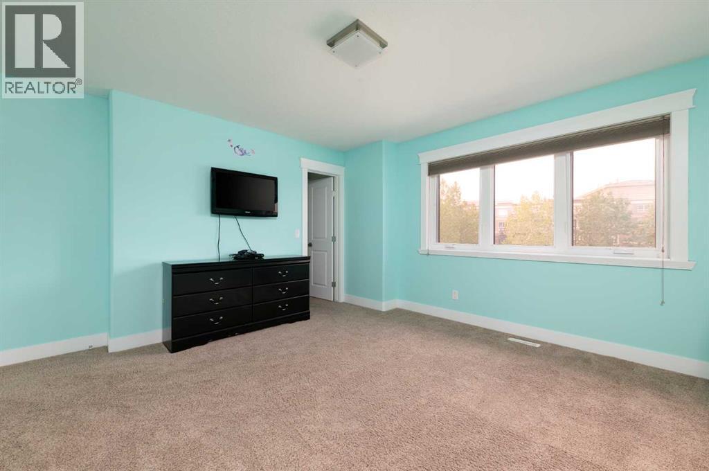 208 Sparrow Hawk Drive, Fort McMurray