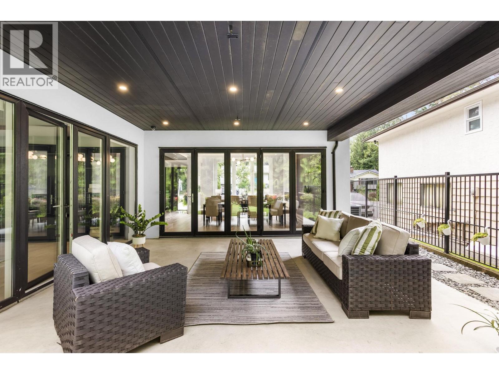 5197 SONORA DRIVE, North Vancouver
