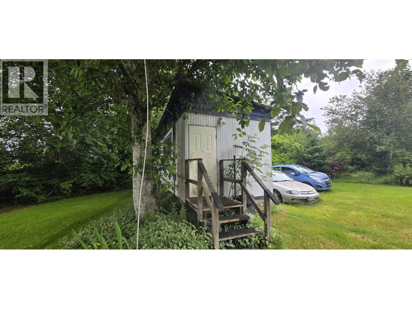 60 BAYVIEW DRIVE - 11