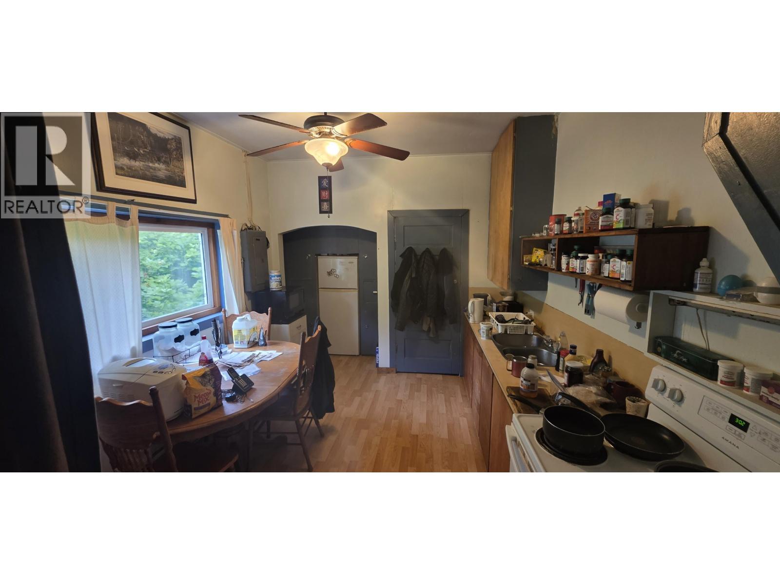 60 BAYVIEW DRIVE - 4