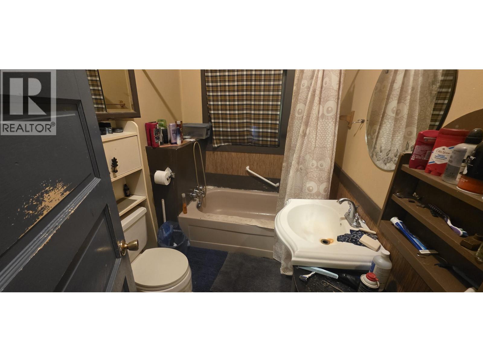 60 BAYVIEW DRIVE - 8