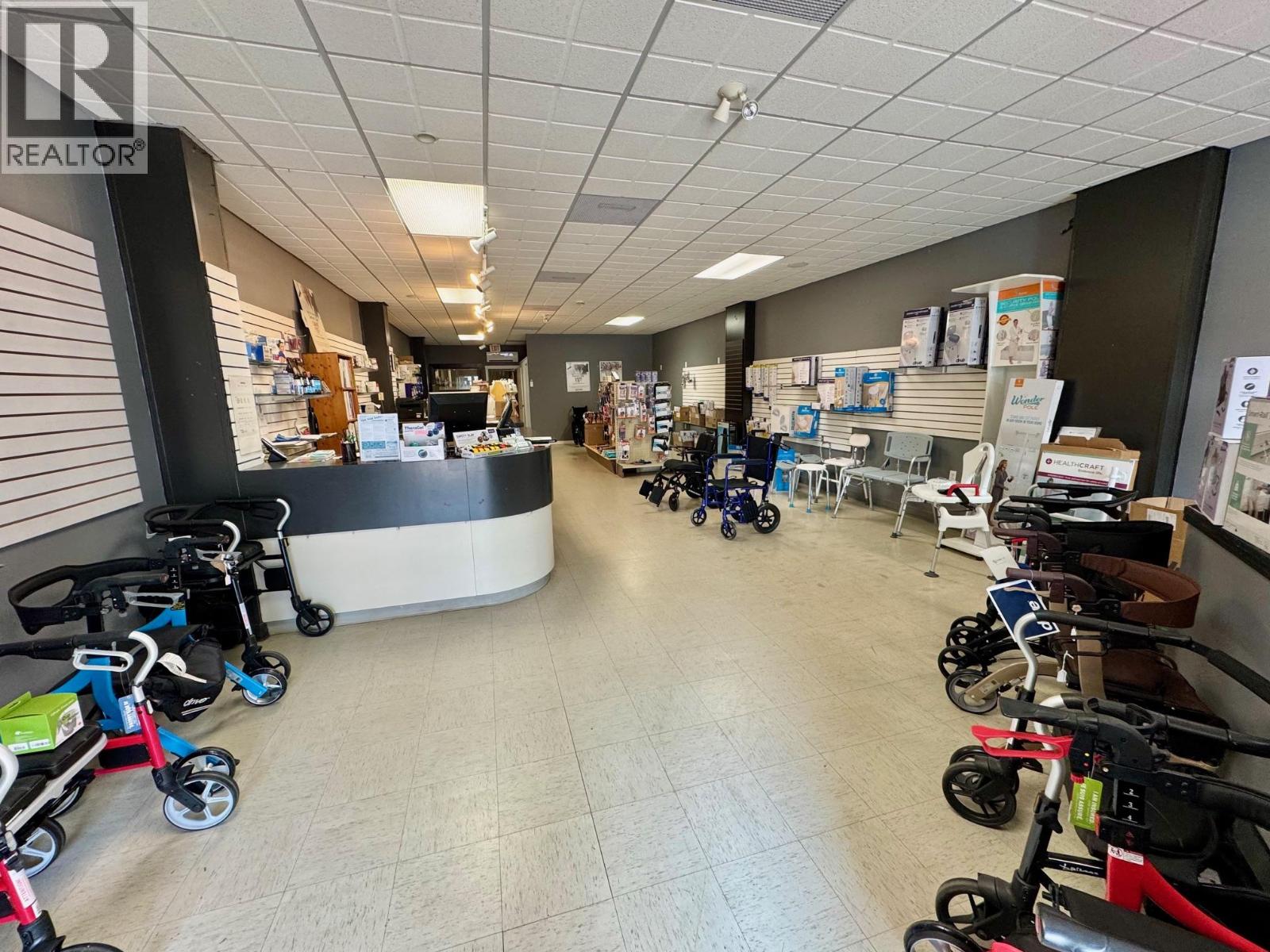 Retail in Creston - Image 3