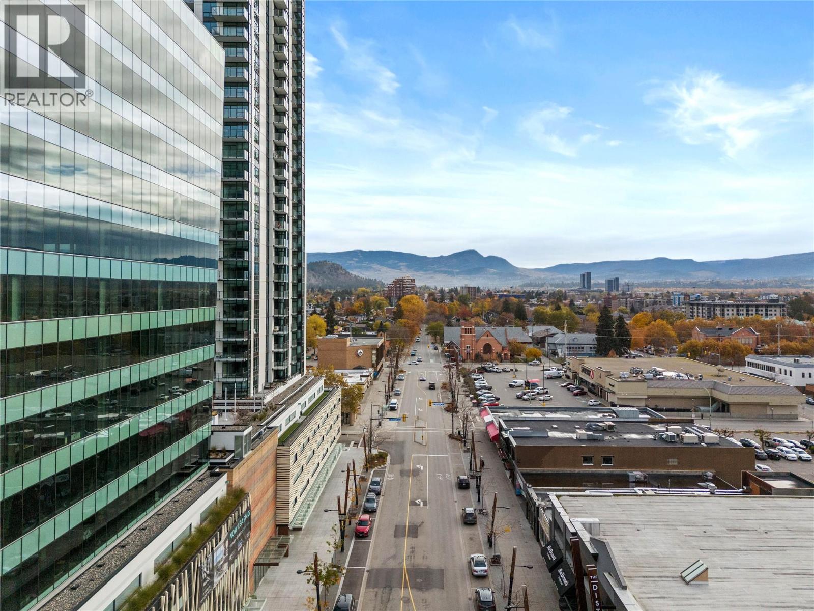 108 591 Bernard Avenue, Kelowna