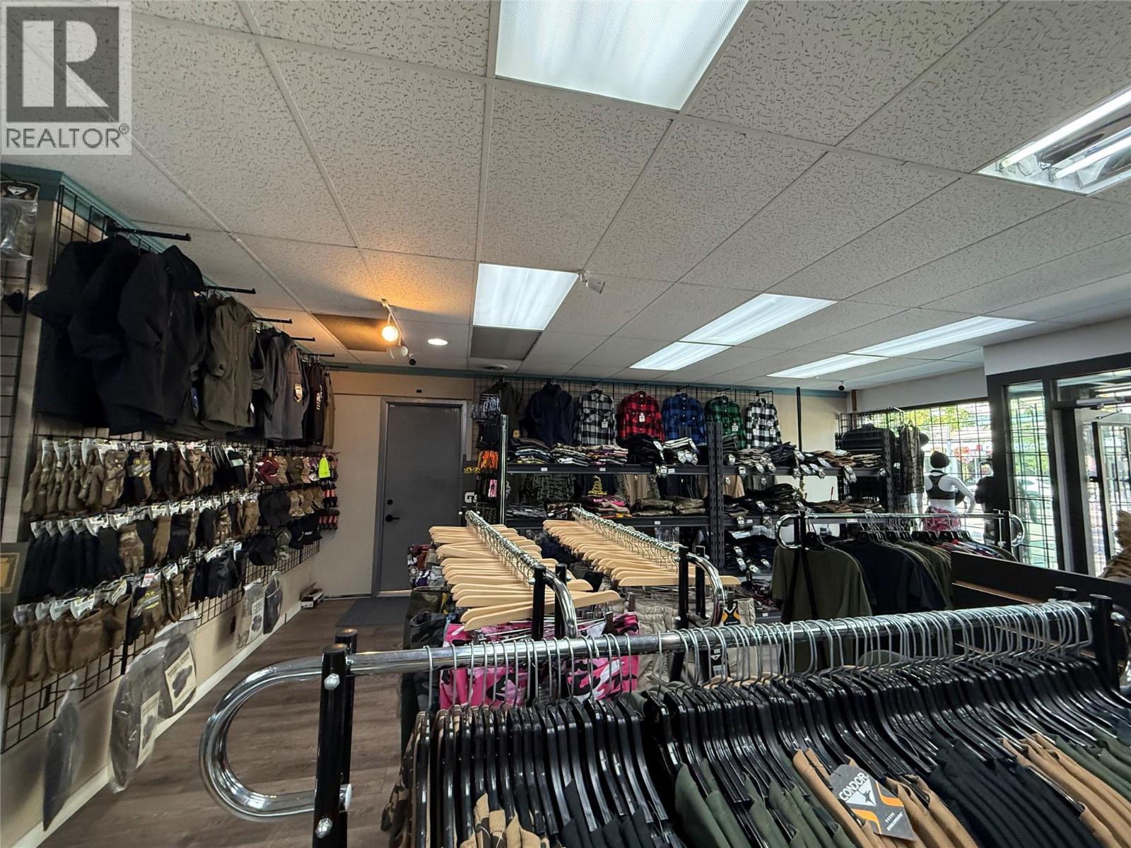 108 591 Bernard Avenue, Kelowna