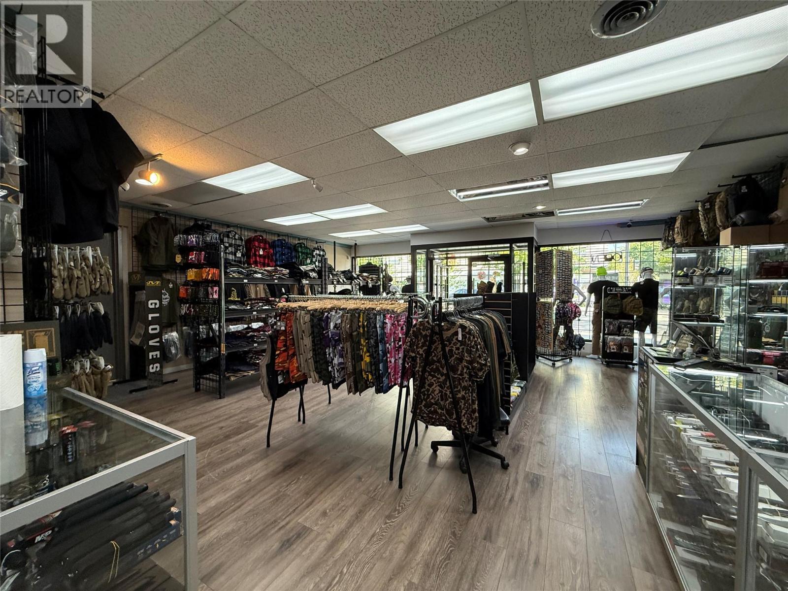 108 591 Bernard Avenue, Kelowna