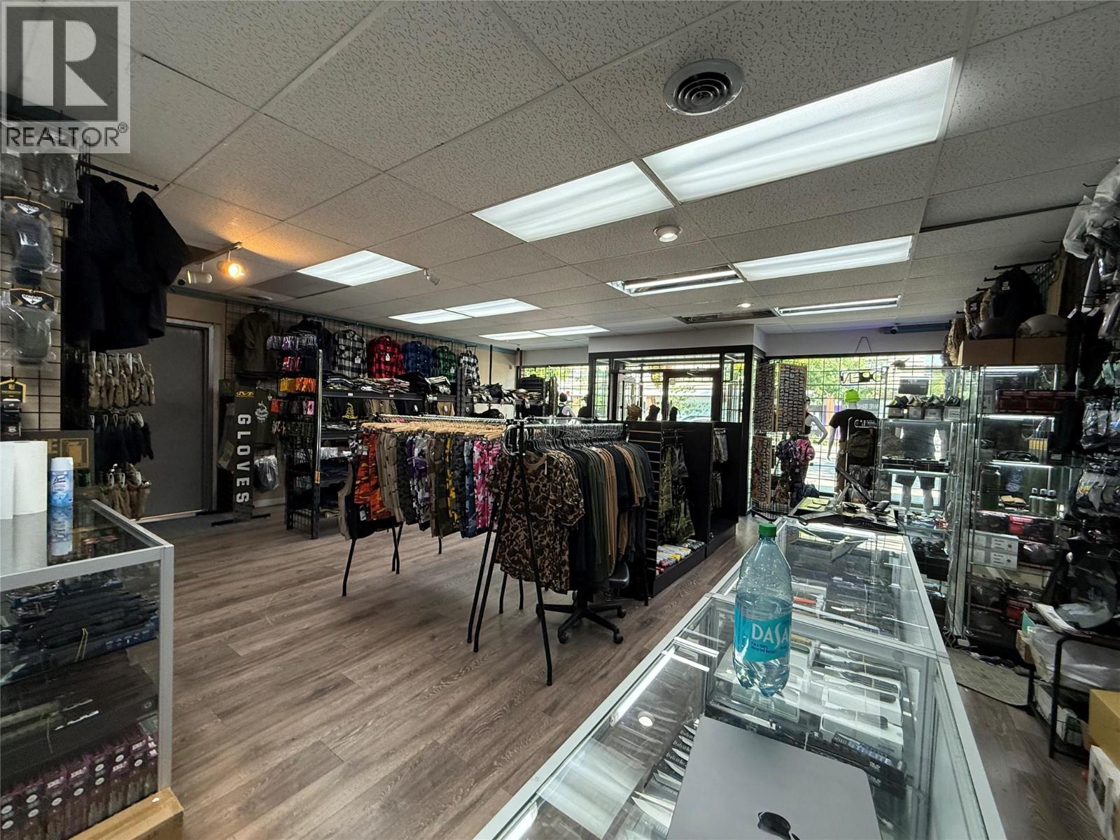 108 591 Bernard Avenue, Kelowna