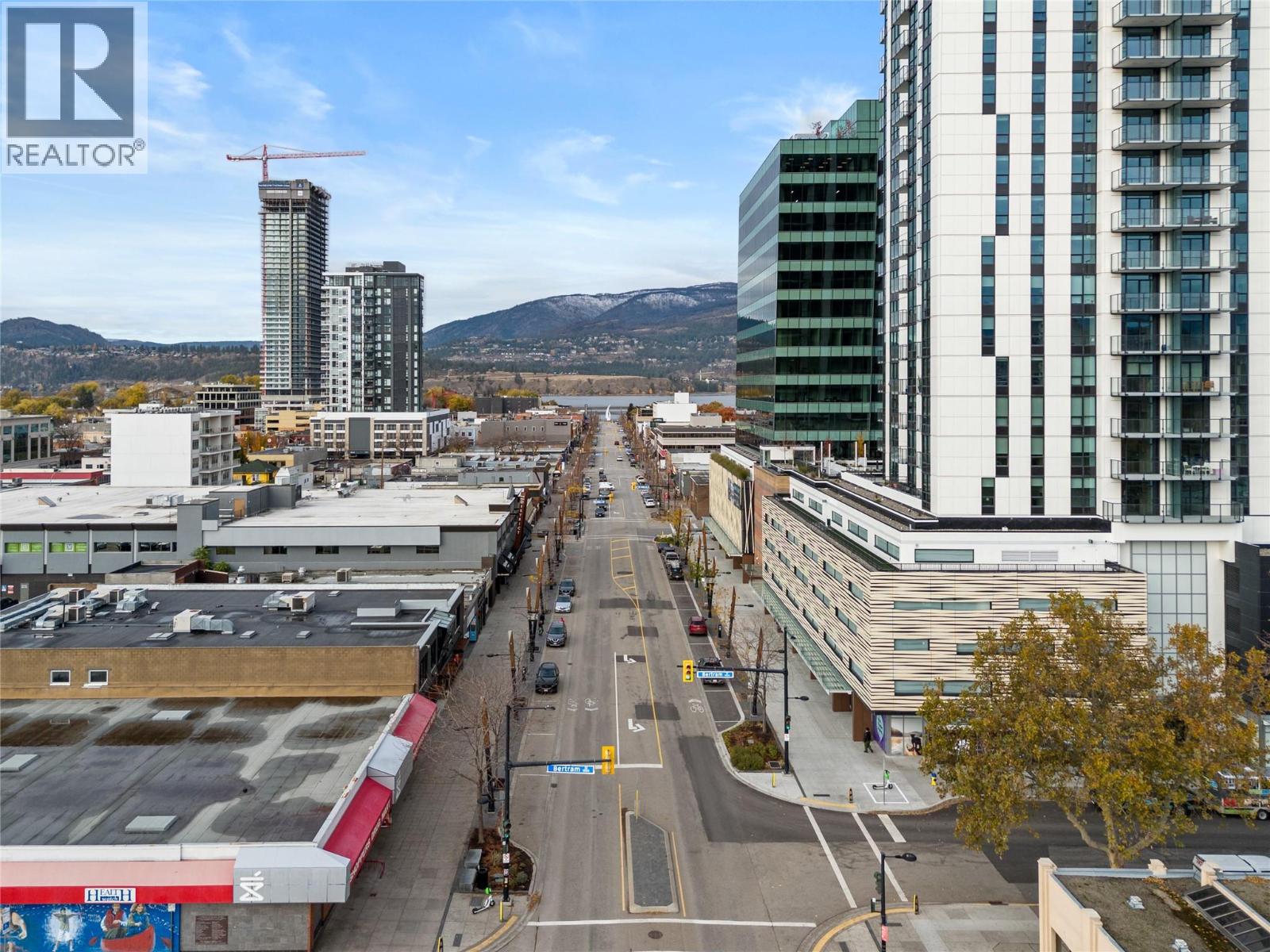 108 591 Bernard Avenue, Kelowna