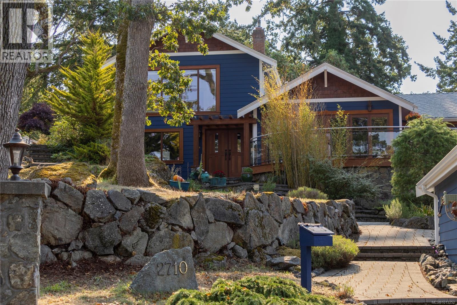  2710 Sea View Road, Saanich