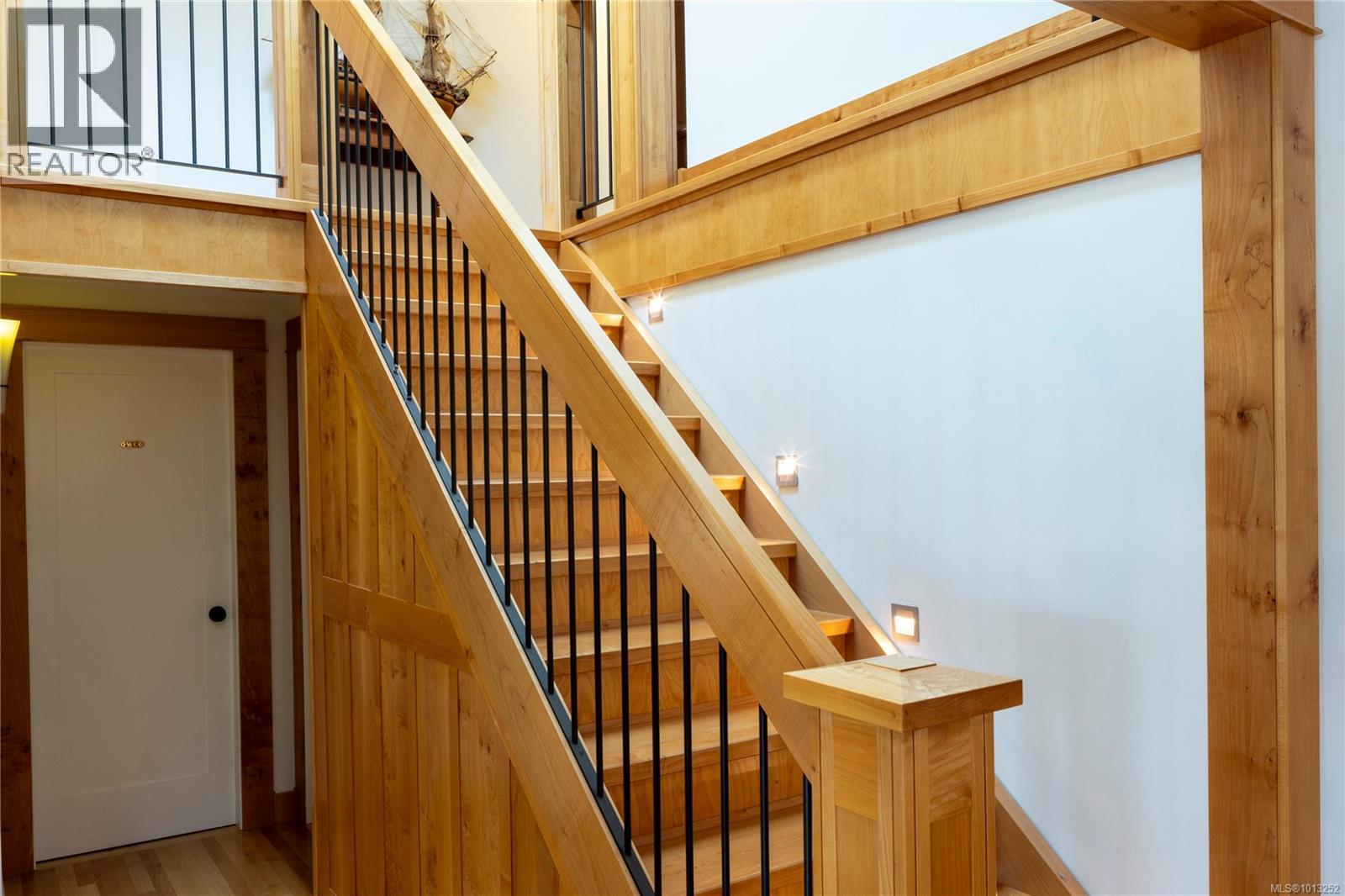 2710 Sea View Rd, Saanich