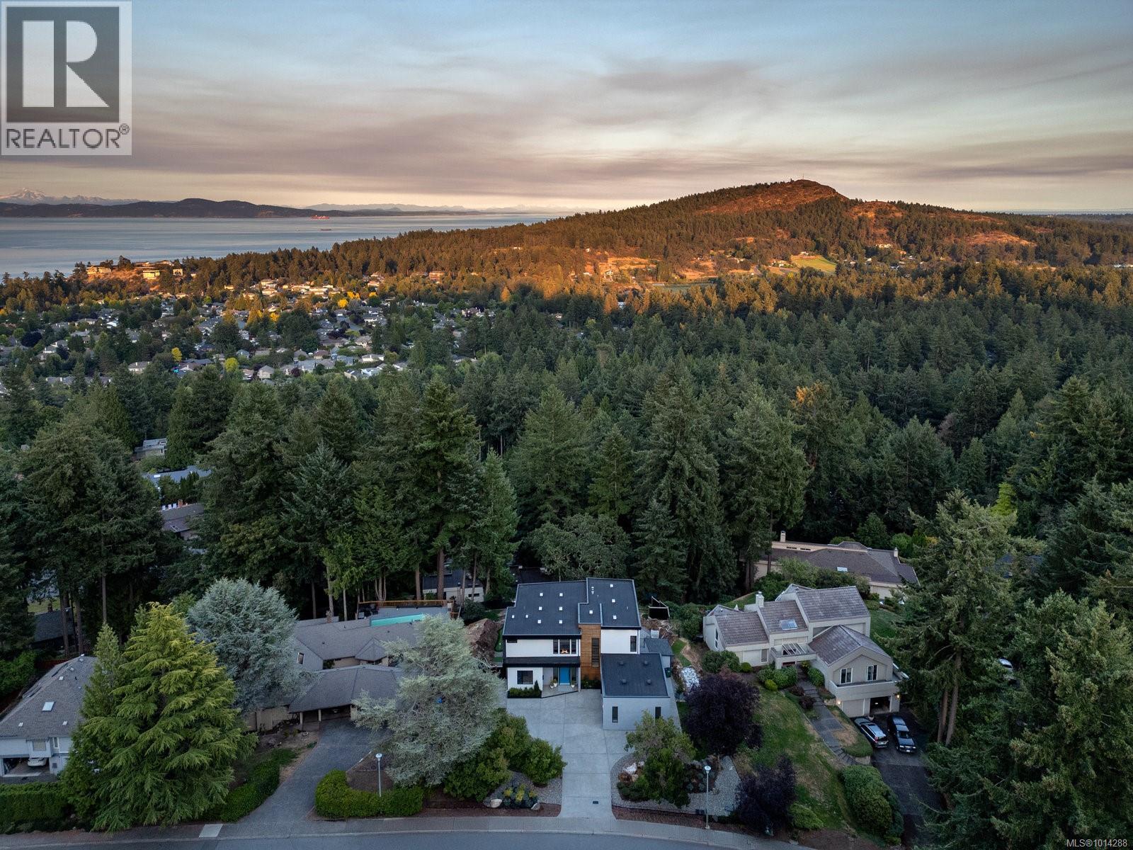  4673 Boulderwood Drive, Saanich