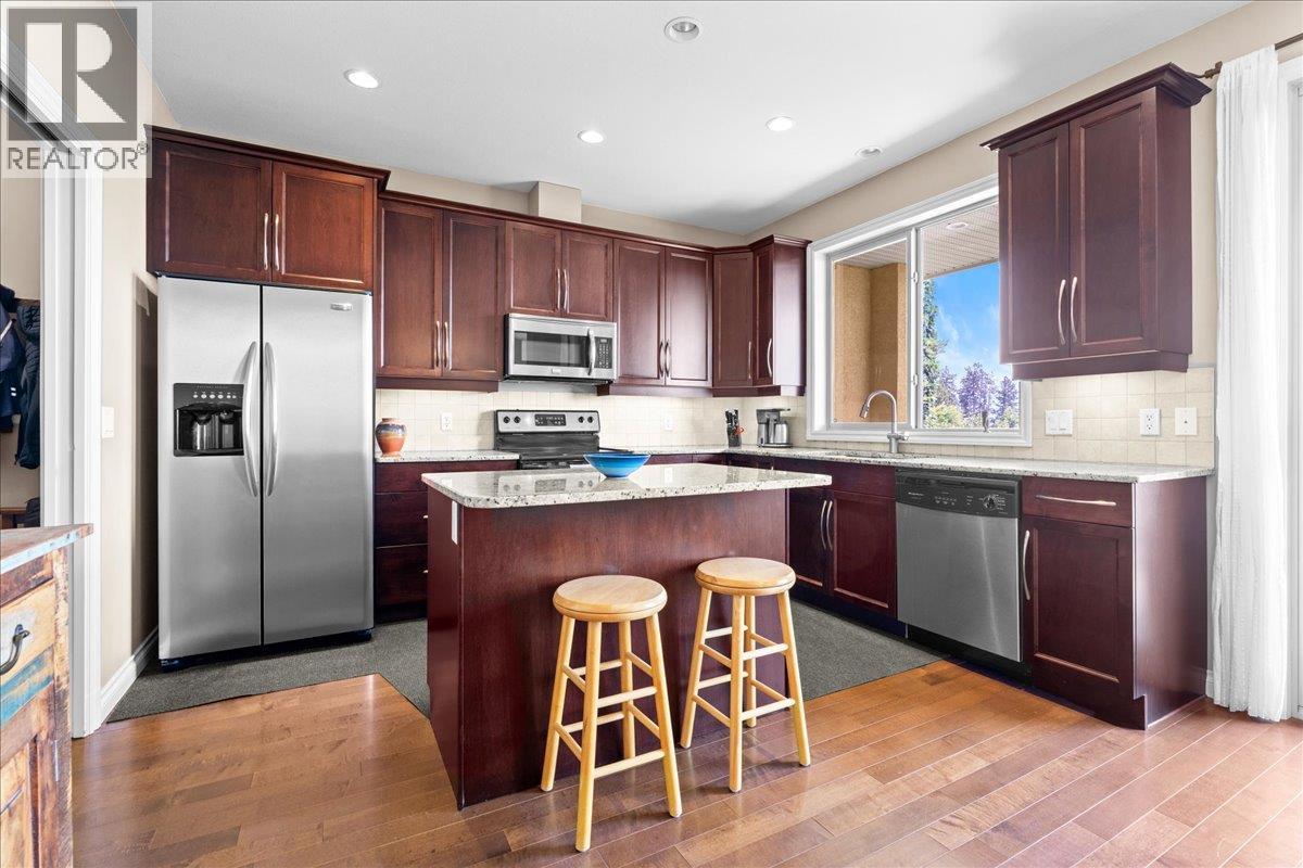 235 5165 Trepanier Bench Road, Peachland