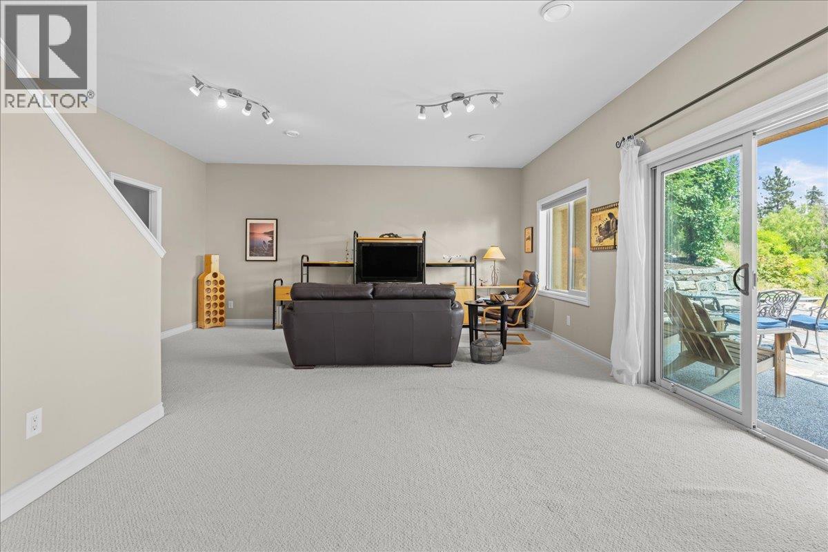 235 5165 Trepanier Bench Road, Peachland