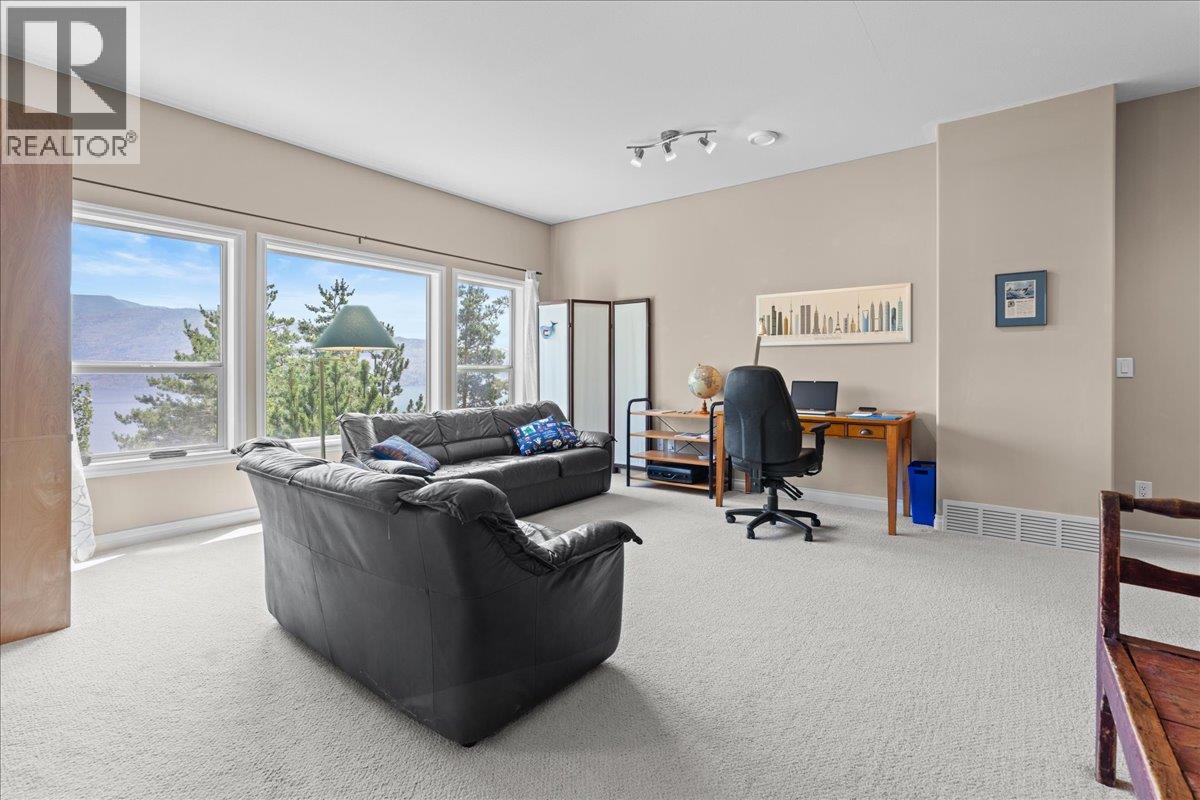 235 5165 Trepanier Bench Road, Peachland