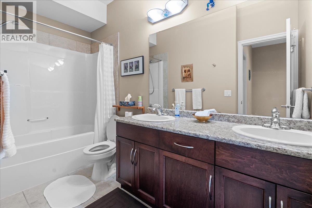 235 5165 Trepanier Bench Road, Peachland