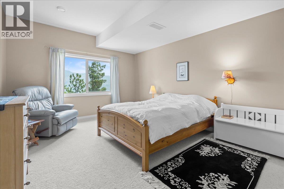 235 5165 Trepanier Bench Road, Peachland