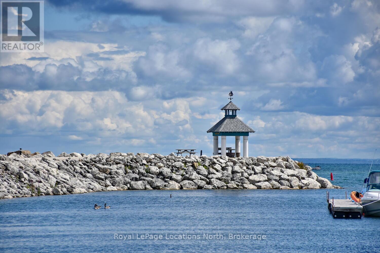 153 – 30 RAMBLINGS WAY, Collingwood