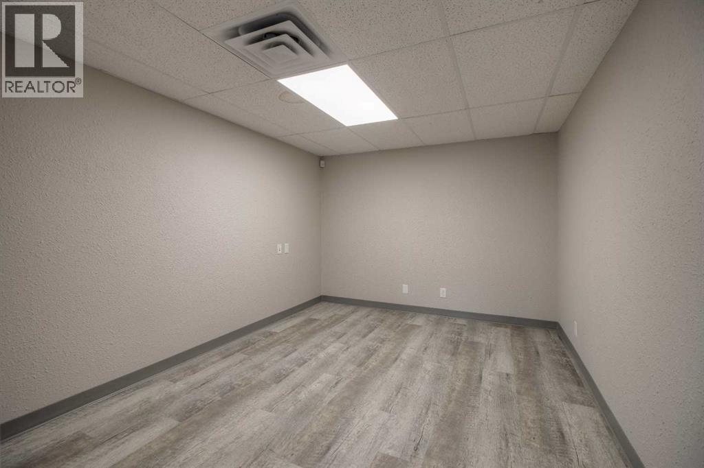 
          230 2910 16 Avenue North
            <br/>
            <span>Lethbridge</span>
            , 
            <span>AB</span>
             <span>T1H5E9</span>
         - Photo 15