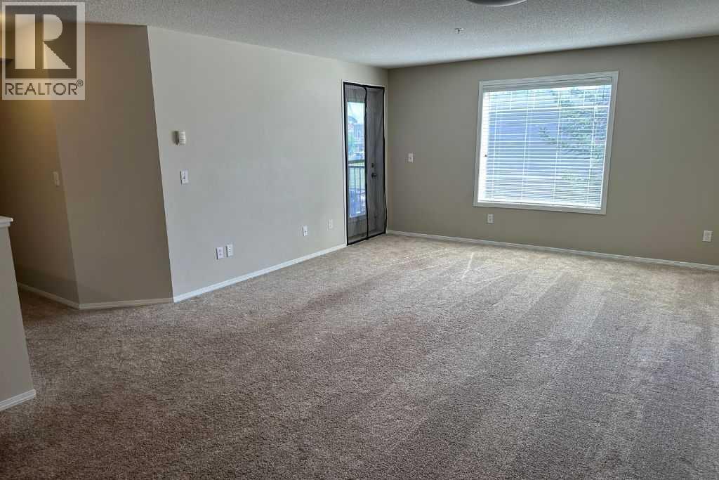 505 Railway Street West, Cochrane