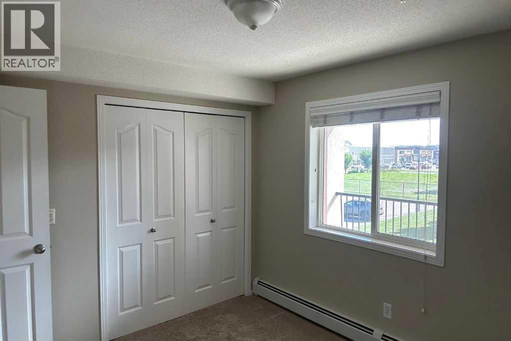 505 Railway Street West, Cochrane