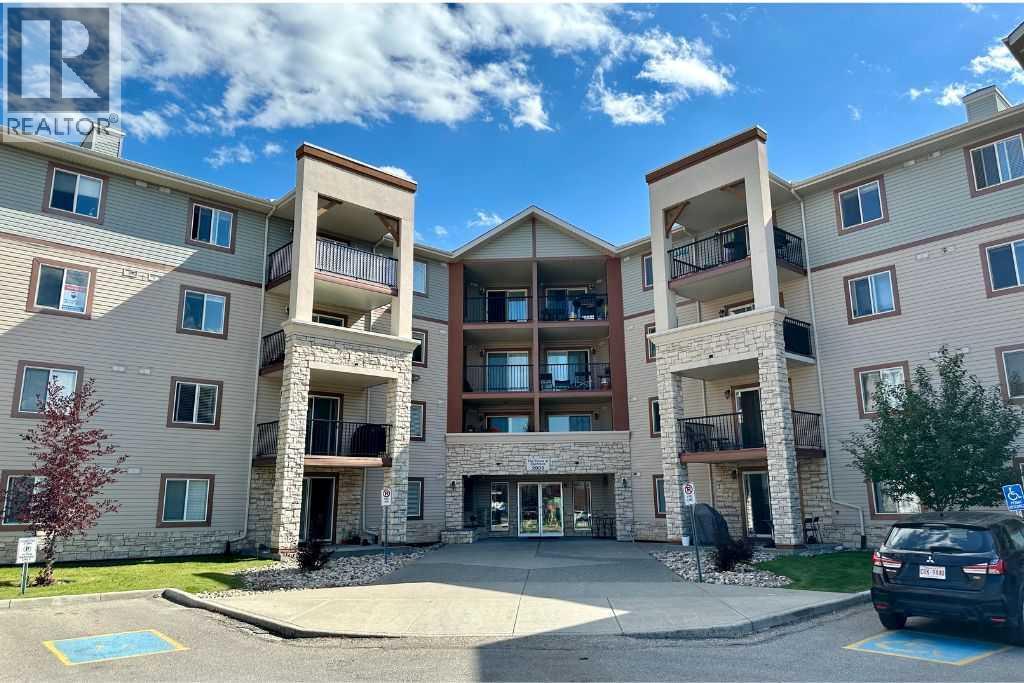 505 Railway Street West, Cochrane