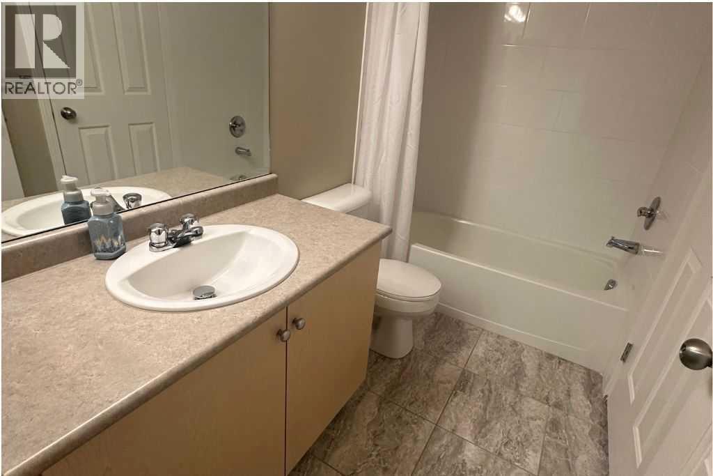 505 Railway Street West, Cochrane