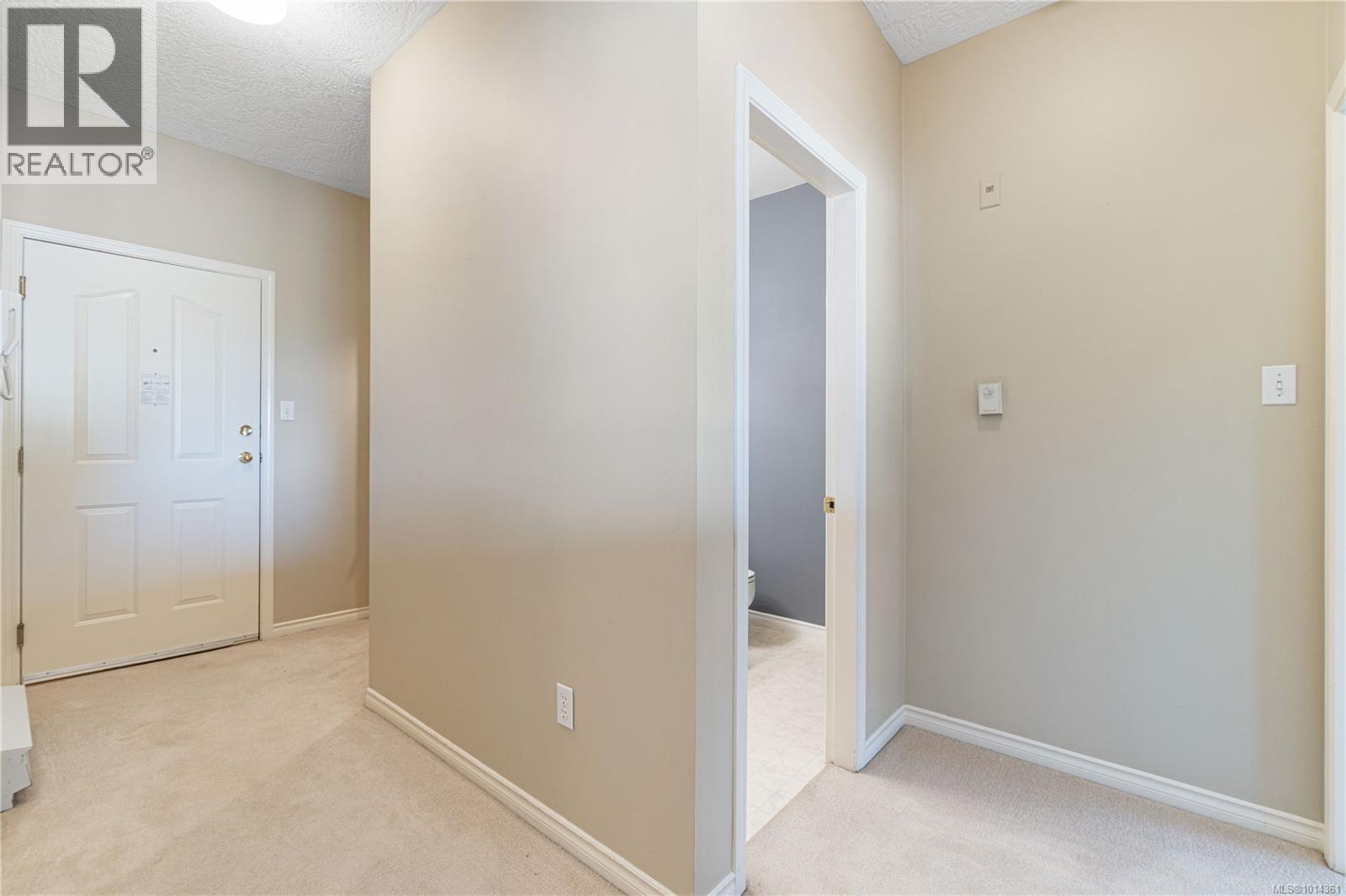 207 125 McCarter St, Parksville