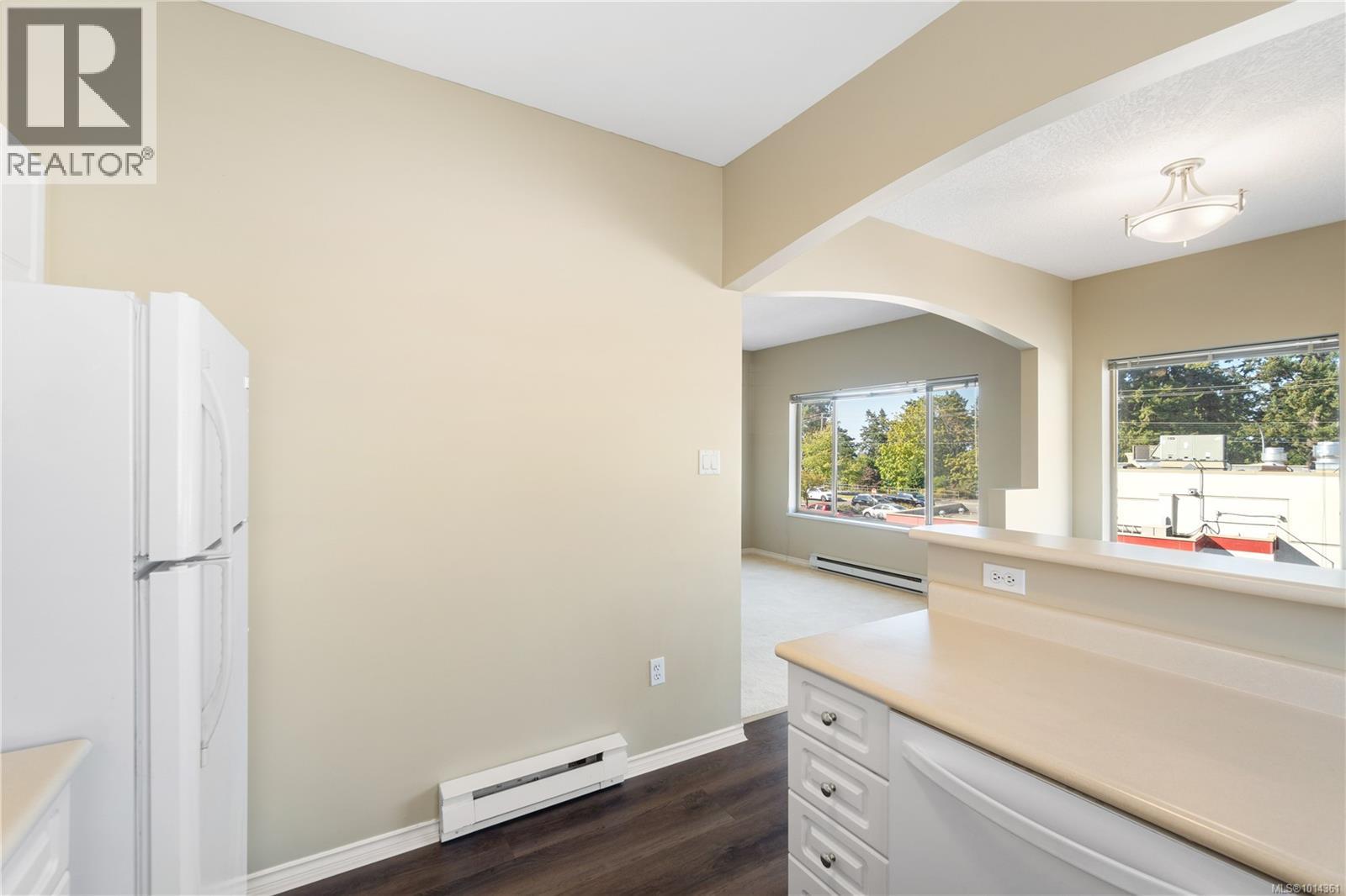 207 125 McCarter St, Parksville