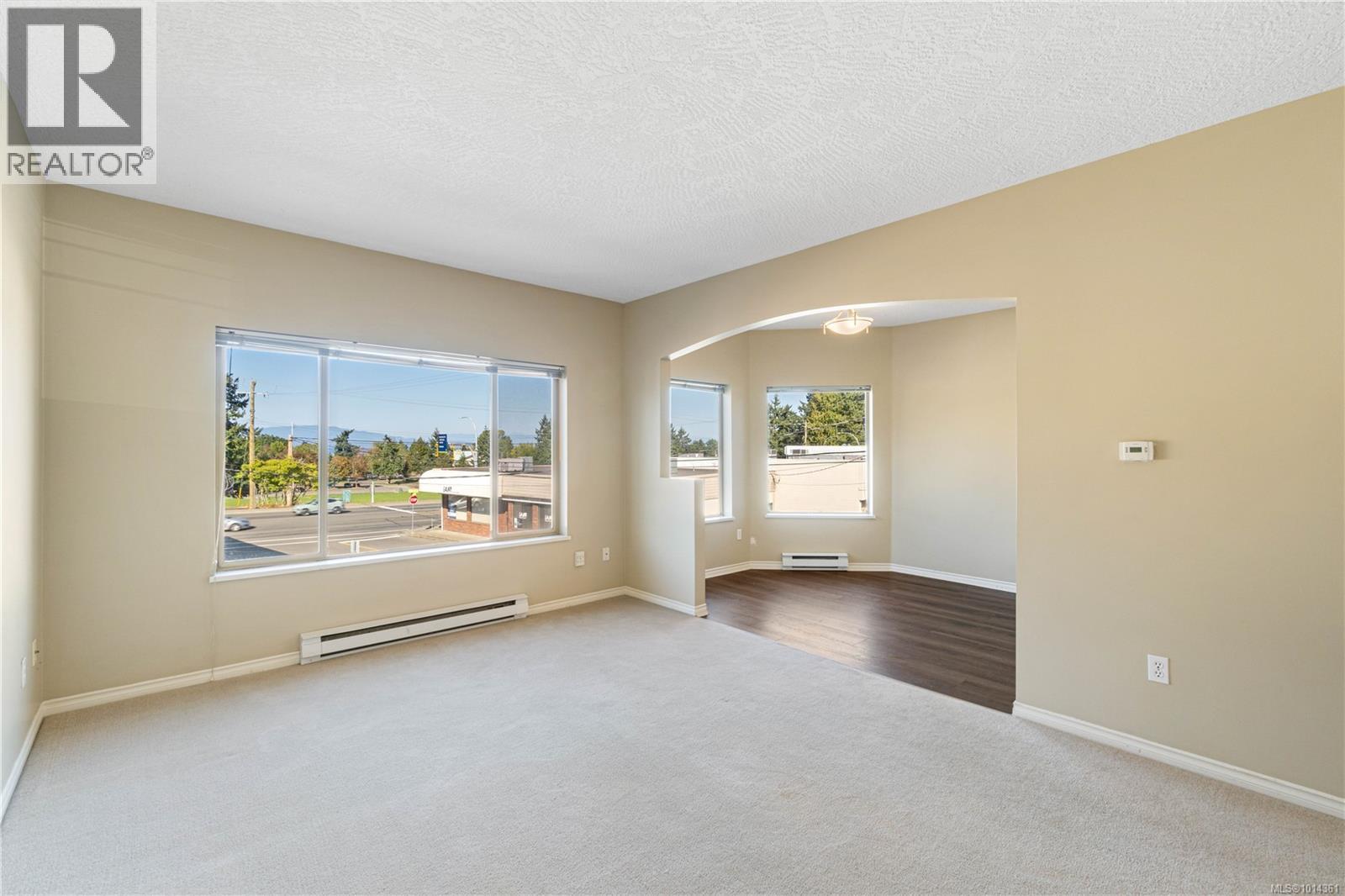 207 125 McCarter St, Parksville