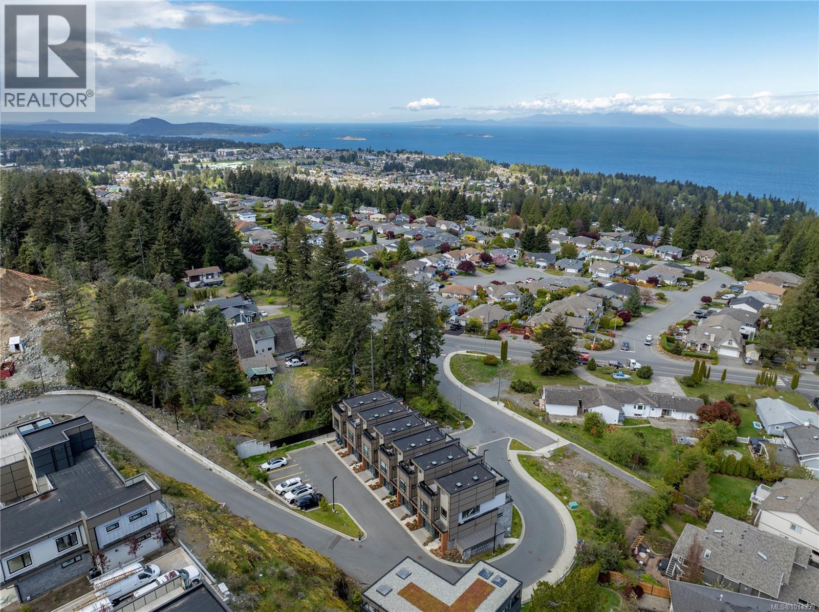 102 5711 Vanderneuk Rd, Nanaimo