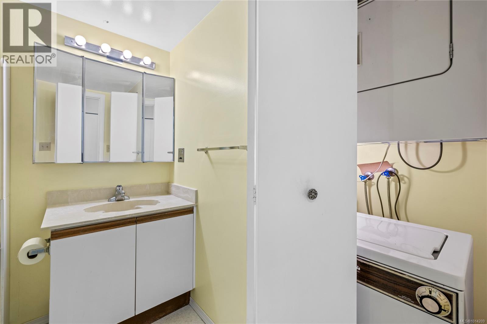309 9942 Daniel St, Chemainus