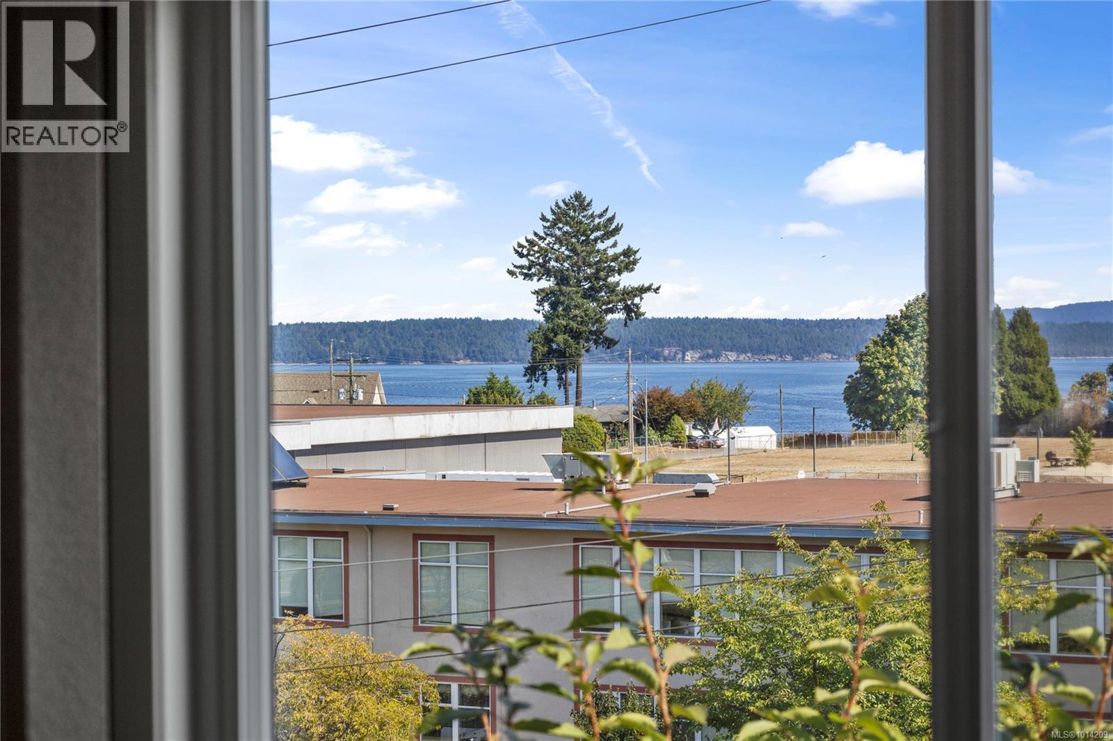 309 9942 Daniel St, Chemainus