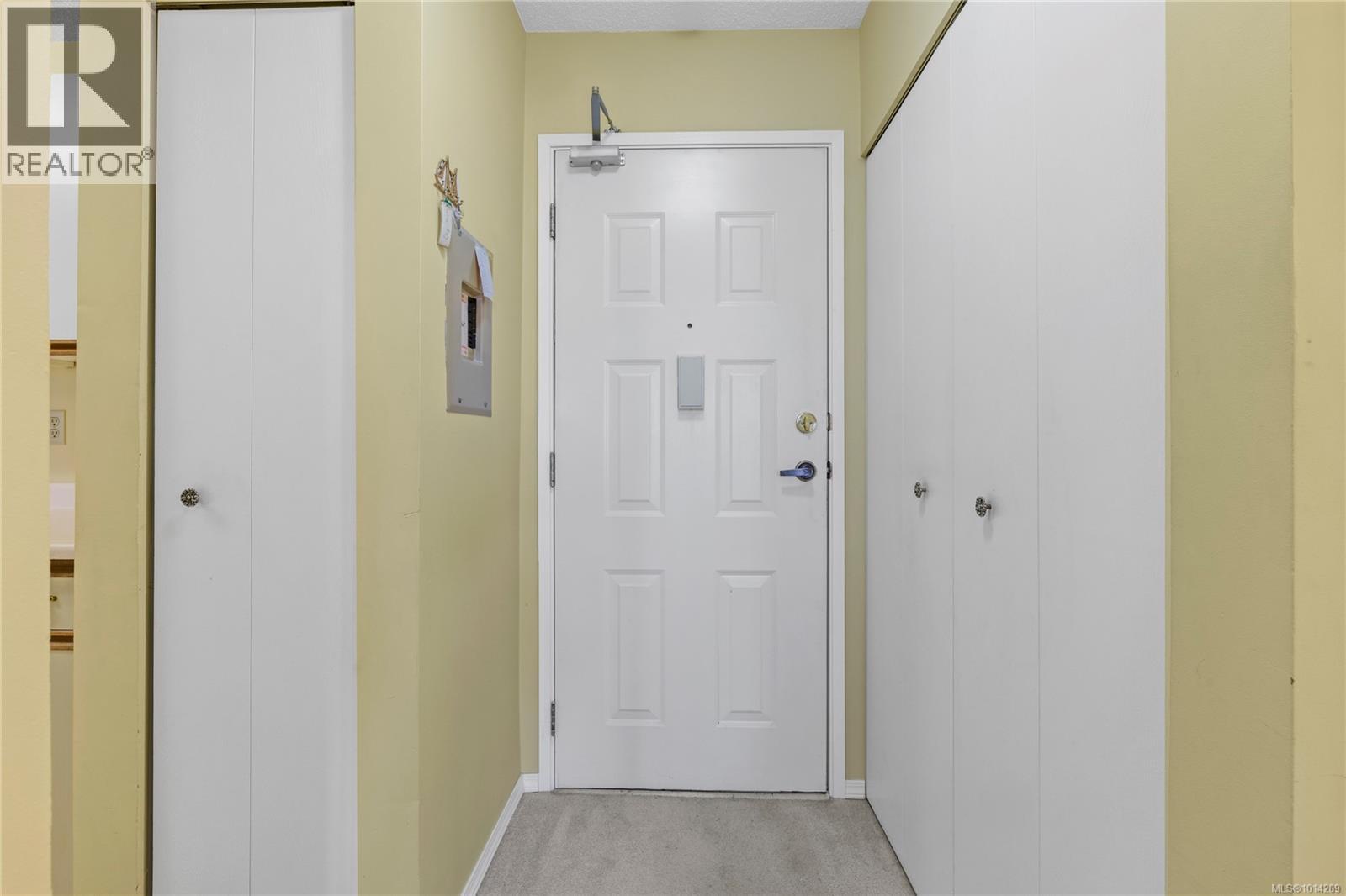 309 9942 Daniel St, Chemainus