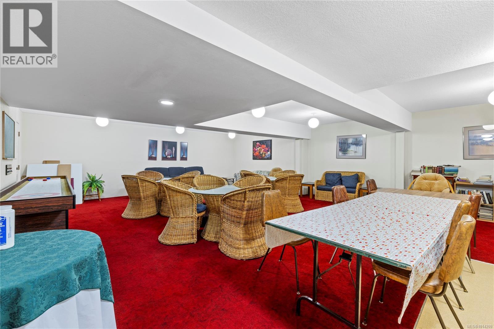 309 9942 Daniel St, Chemainus