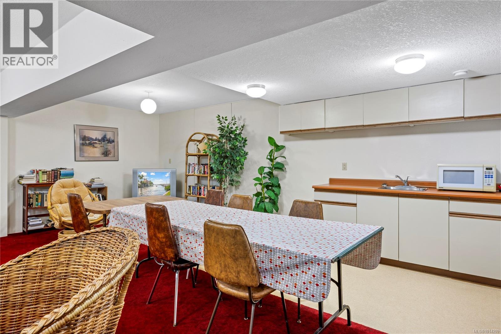 309 9942 Daniel St, Chemainus