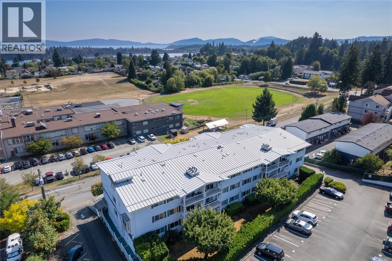 309 9942 Daniel St, Chemainus