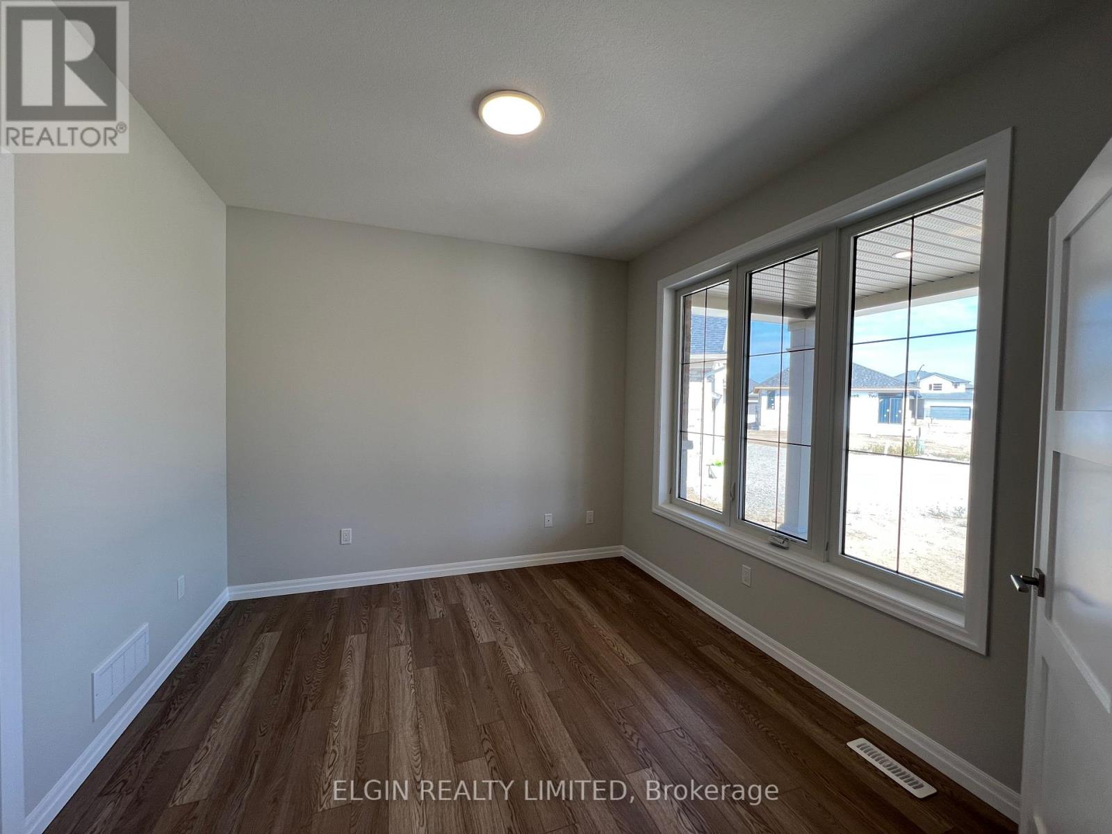 5 COLUMBUS COURT - 5