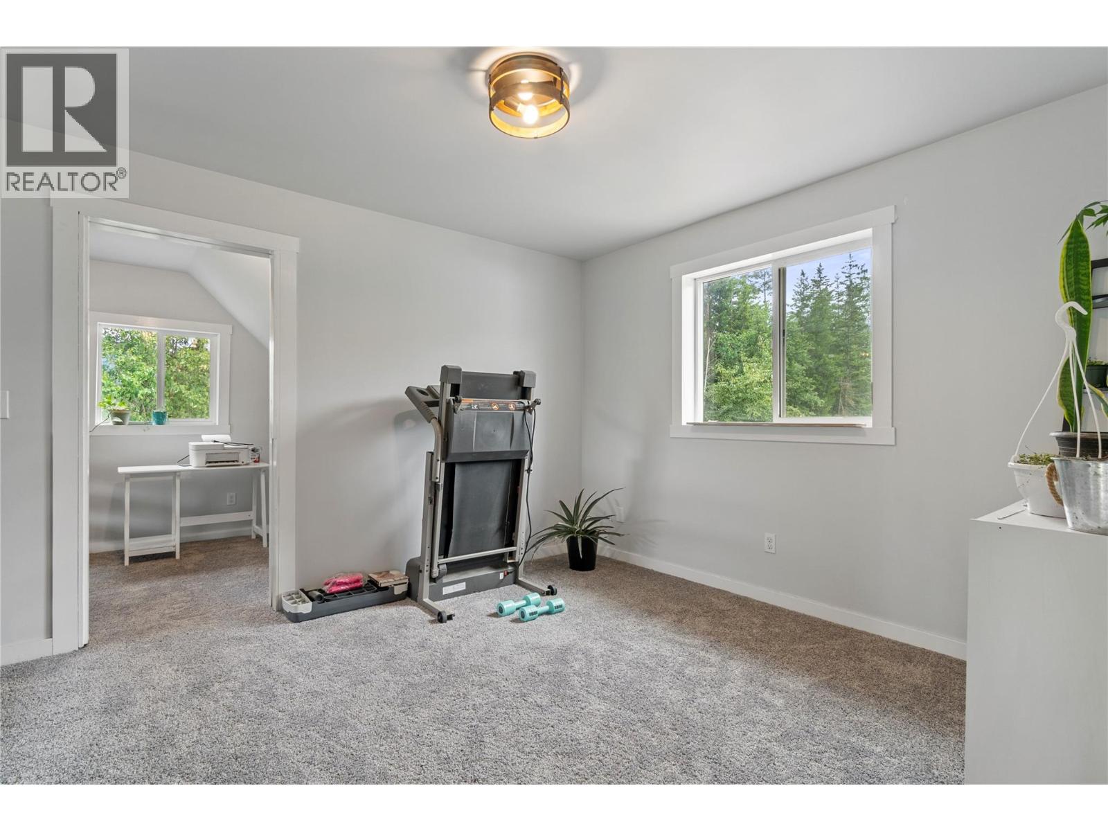 4150 20 Avenue SE, Salmon Arm